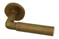 1/2 poignée de porte "Frankfurter" laiton patiné