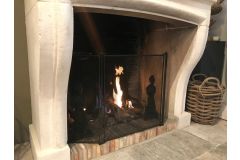 Grille de protection cheminée 3 pans 58 cm × 96 cm (HxL)